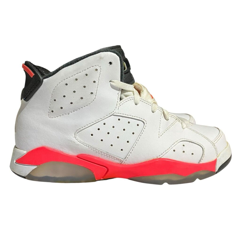 Nike Sneakers 2.5Y White Air Jordan 6 Retro 2014 Infrared 384666-123 Womens 4
